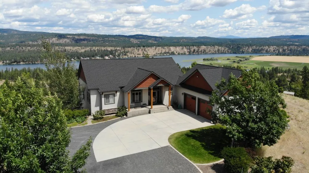 Slide of Heritage Roofing & Construction