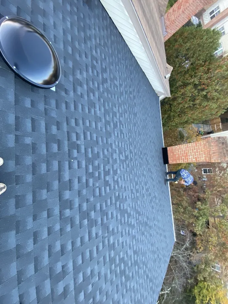 Slide of Hermanos Rivera Construction