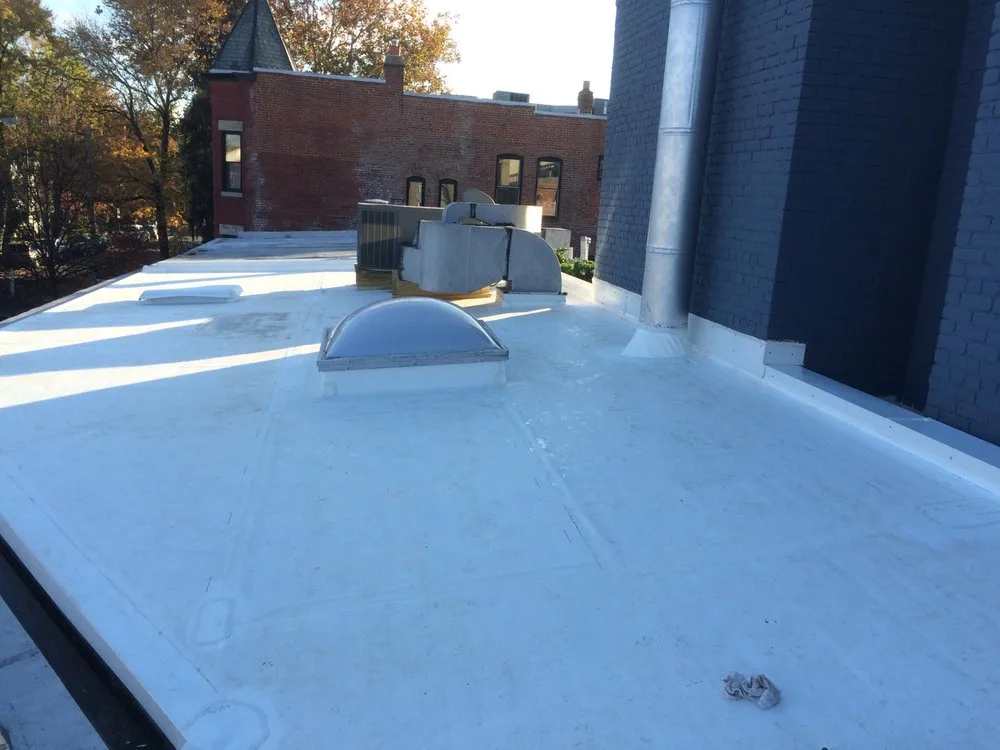 Top-rated roof installation same-day service in Arlington, DC by Hermetica