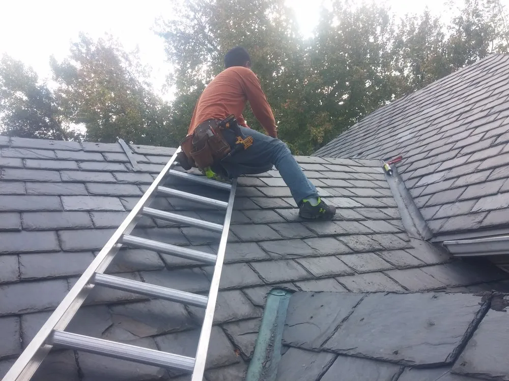 Reliable roof replacement in Arlington, DC by Hermetica