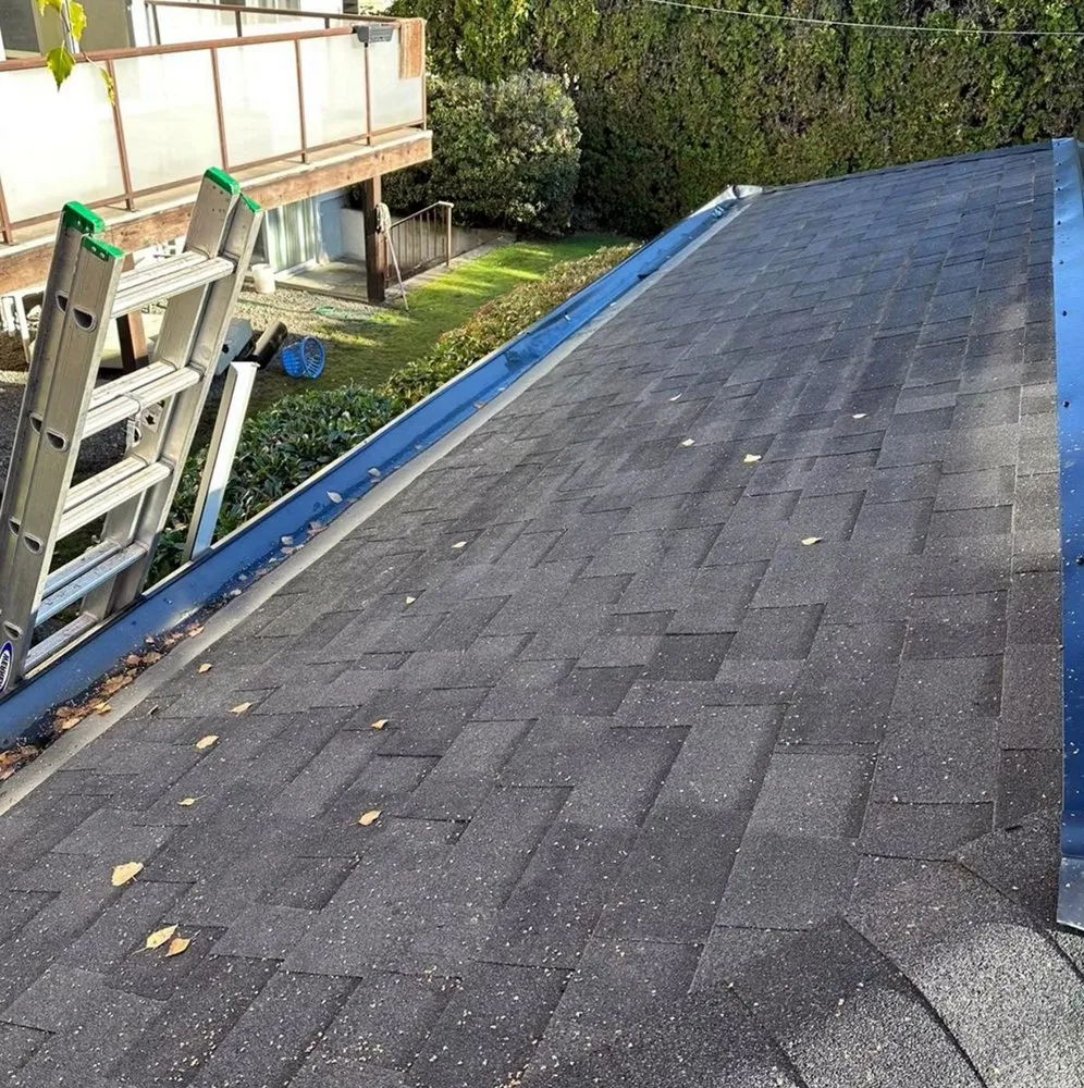 Slide of Hermosa Village Roofing