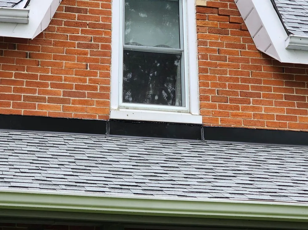 Slide of Hermosa Village Roofing