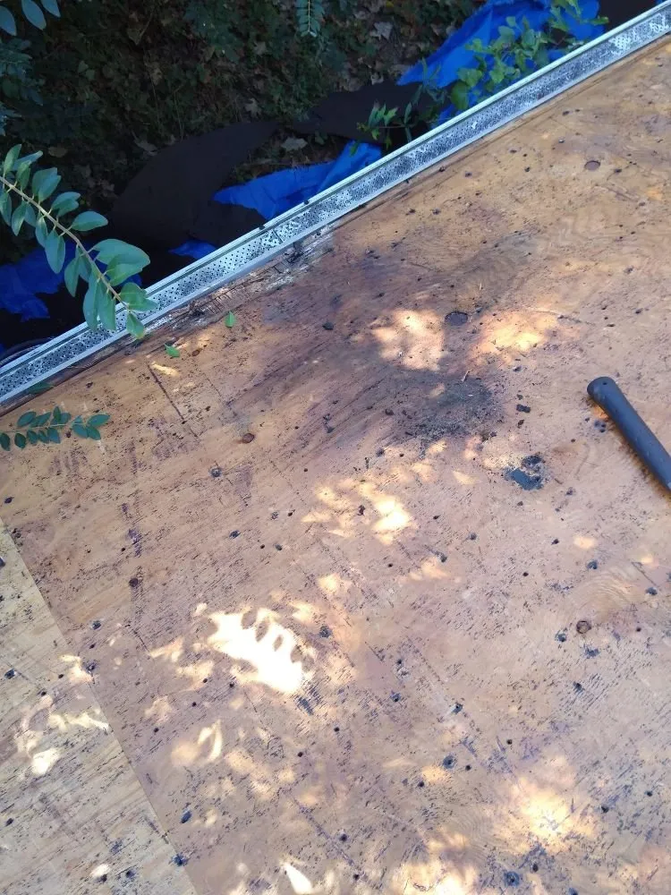 Slide of Hernandez Brother's Roofing