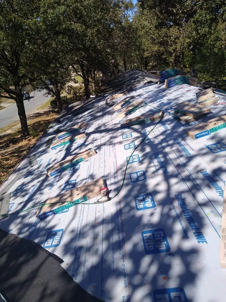 Slide of Hernandez Brother's Roofing