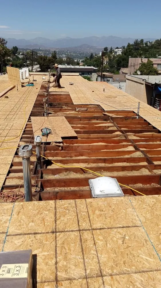 Slide of Hernandez Roofers