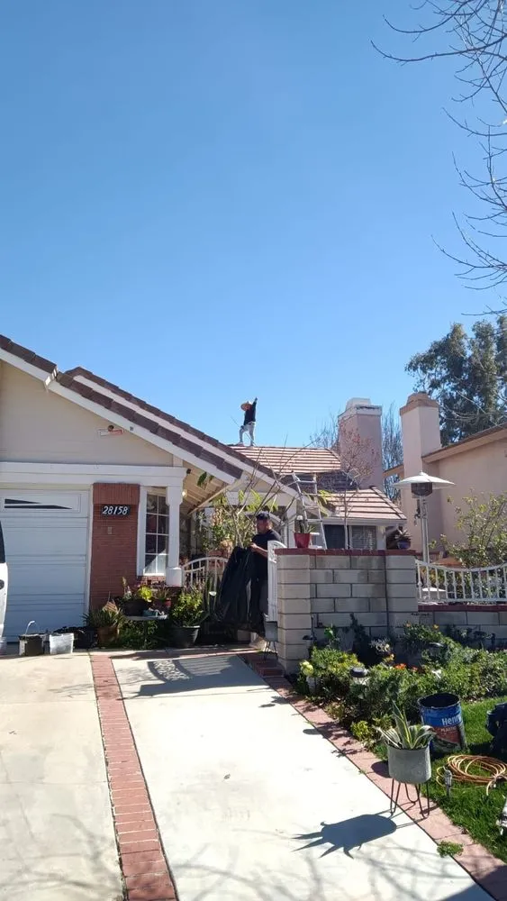 Slide of Hernandez Roofing & Construction