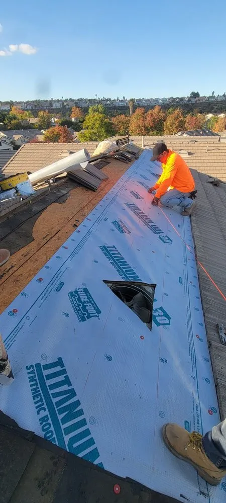 Slide of Hernandez Roofing & Construction