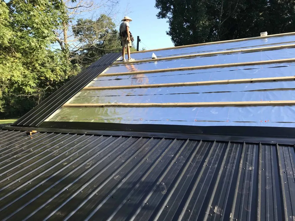 Slide of Hernandez roofing