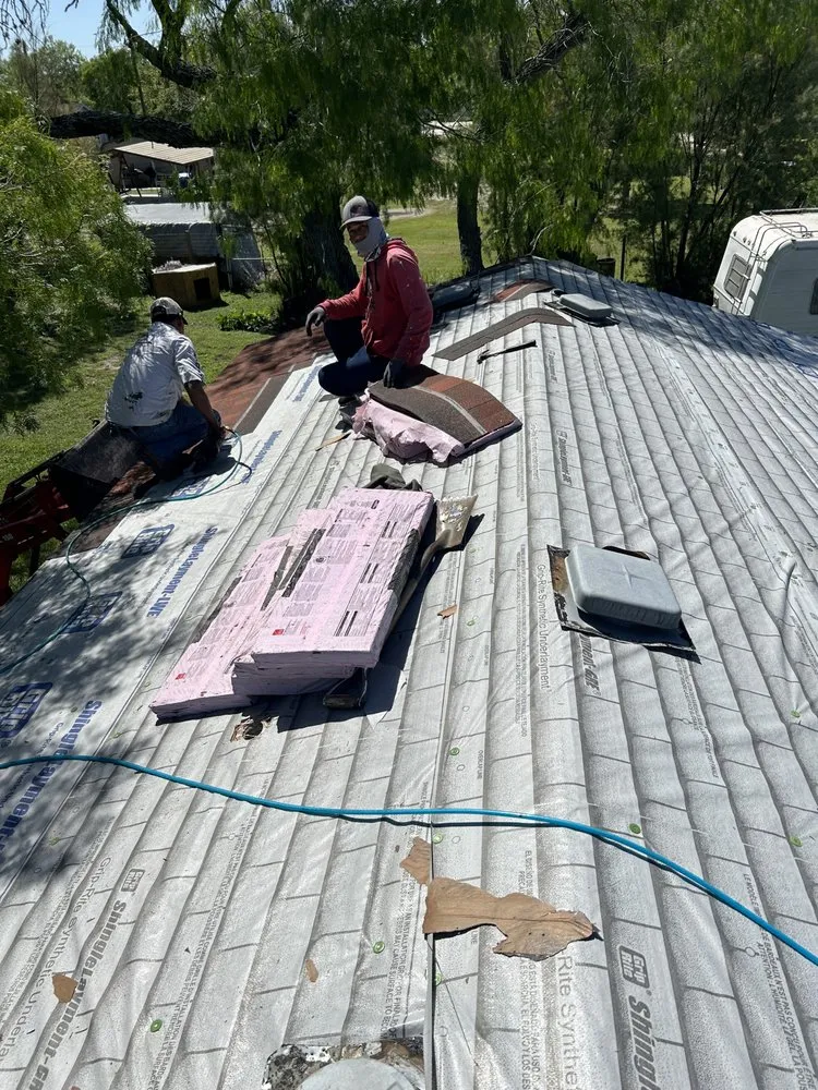 Slide of Hernandez roofing