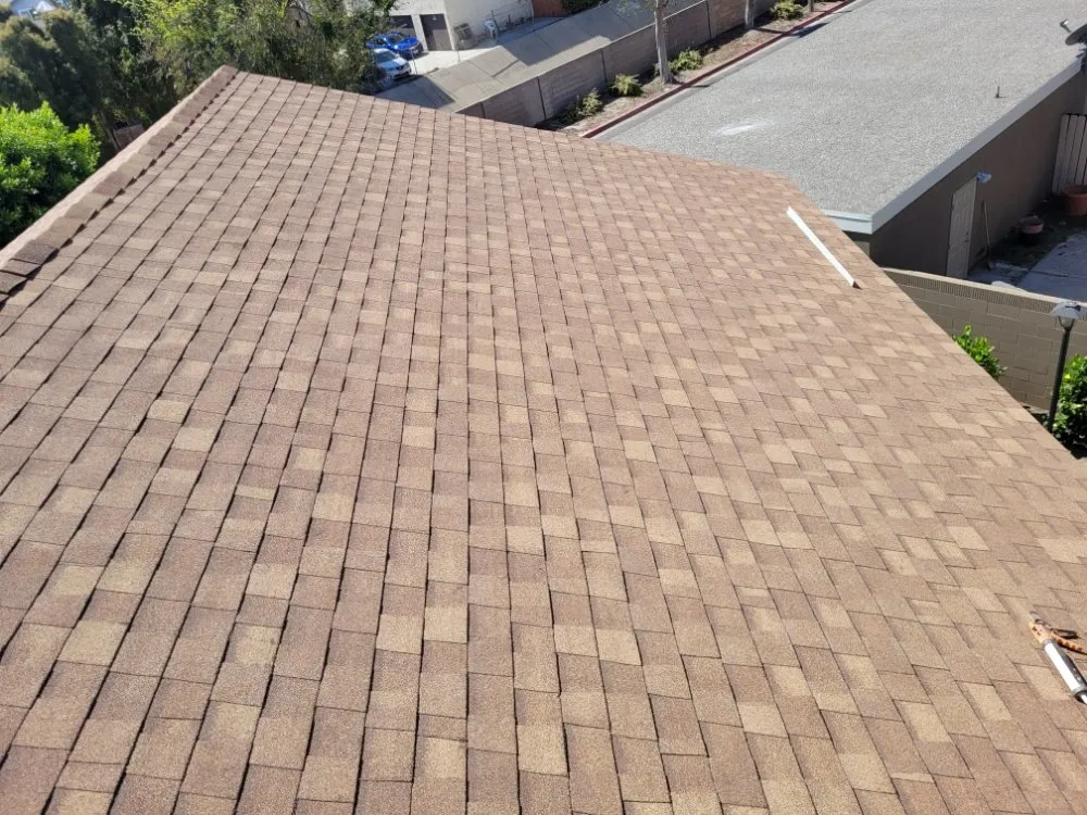 Slide of Hernandez Roofing