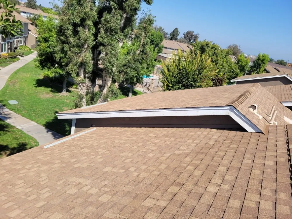 Slide of Hernandez Roofing