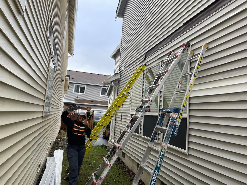 Slide of Hernandez Roofing and Construction