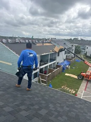 Hernandez Roofing And Restoration