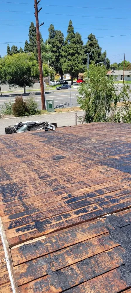 Slide of Hernandez Roofing, Demolition