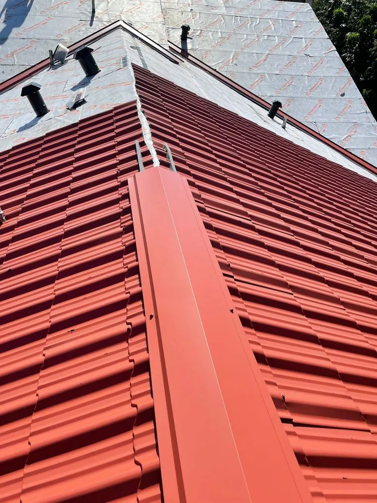 Slide of Hernandez Roofing