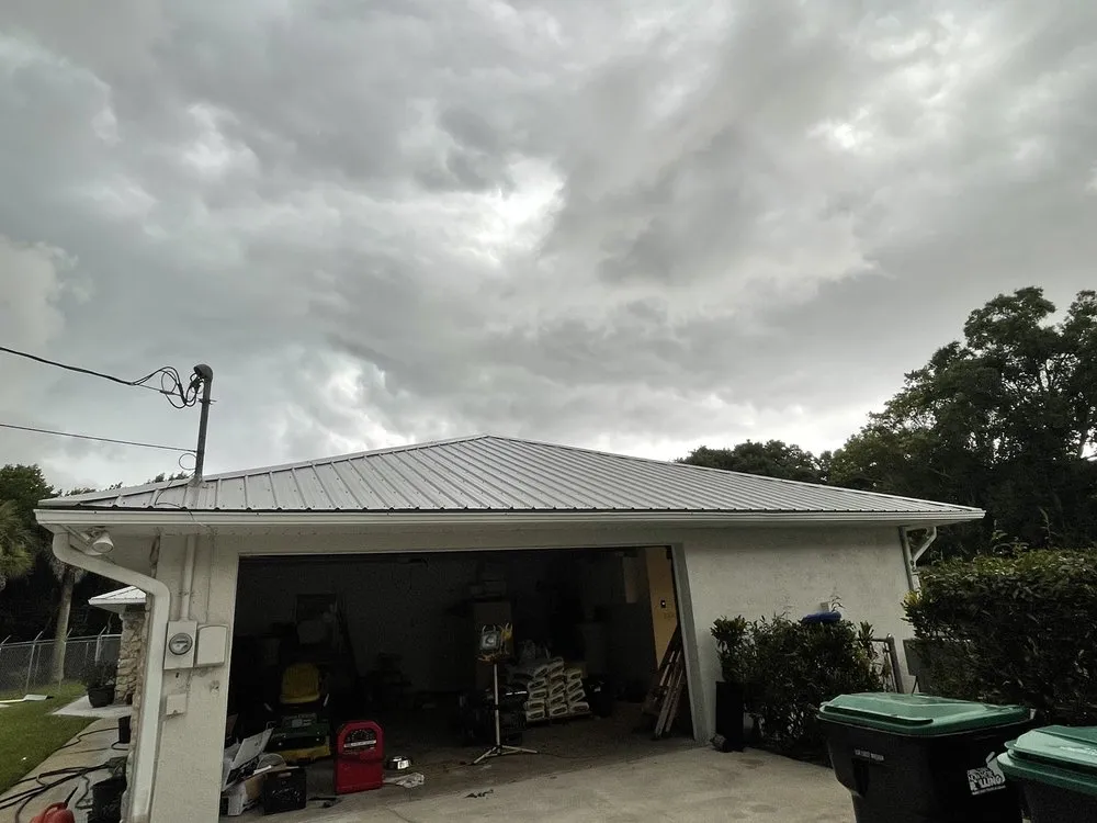 Slide of Hernandez Roofing