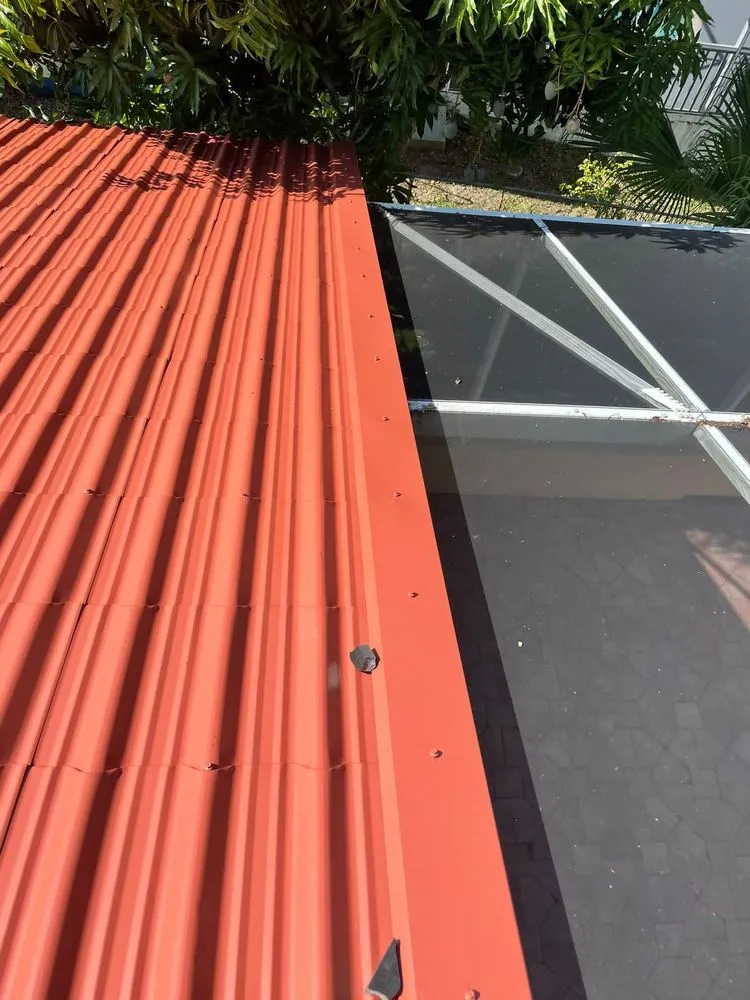 Slide of Hernandez Roofing