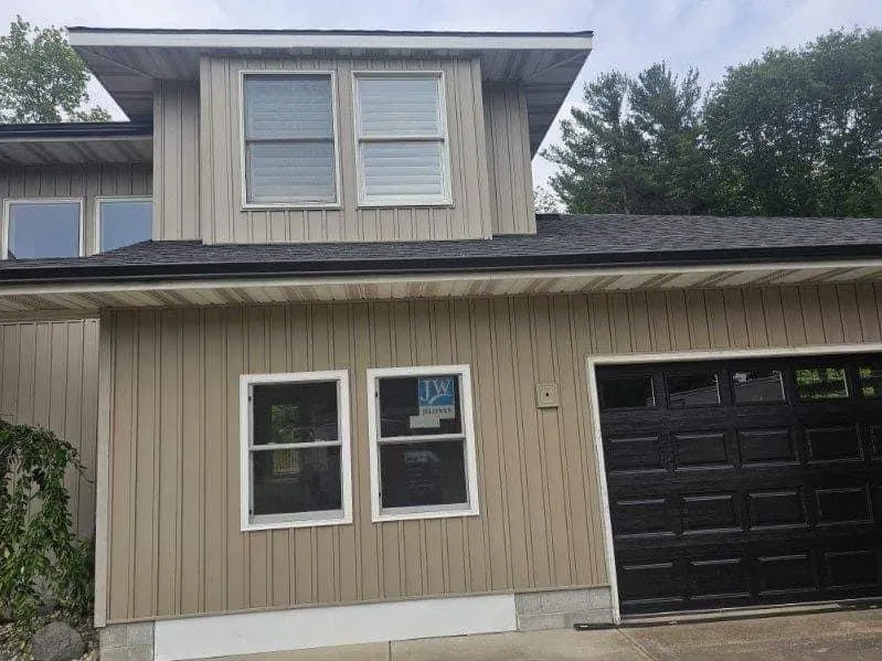 Slide of Hernandez Roofing