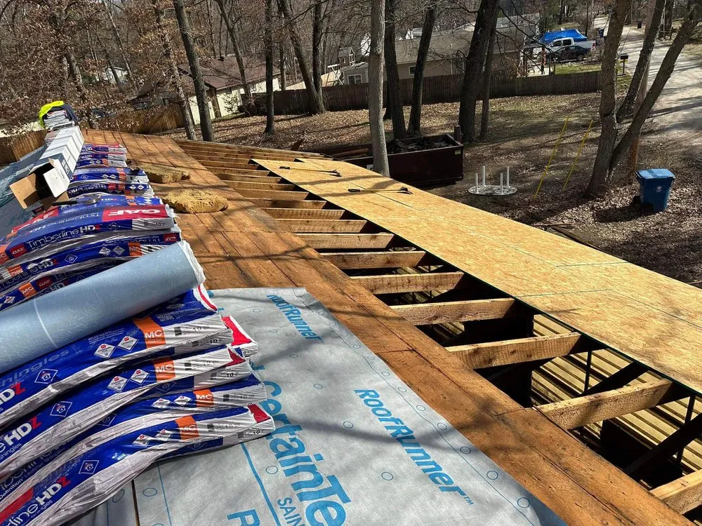 Slide of Hernandez Roofing