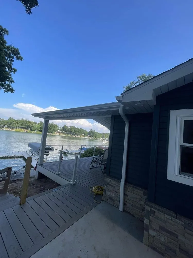 Slide of Hernandez Roofing