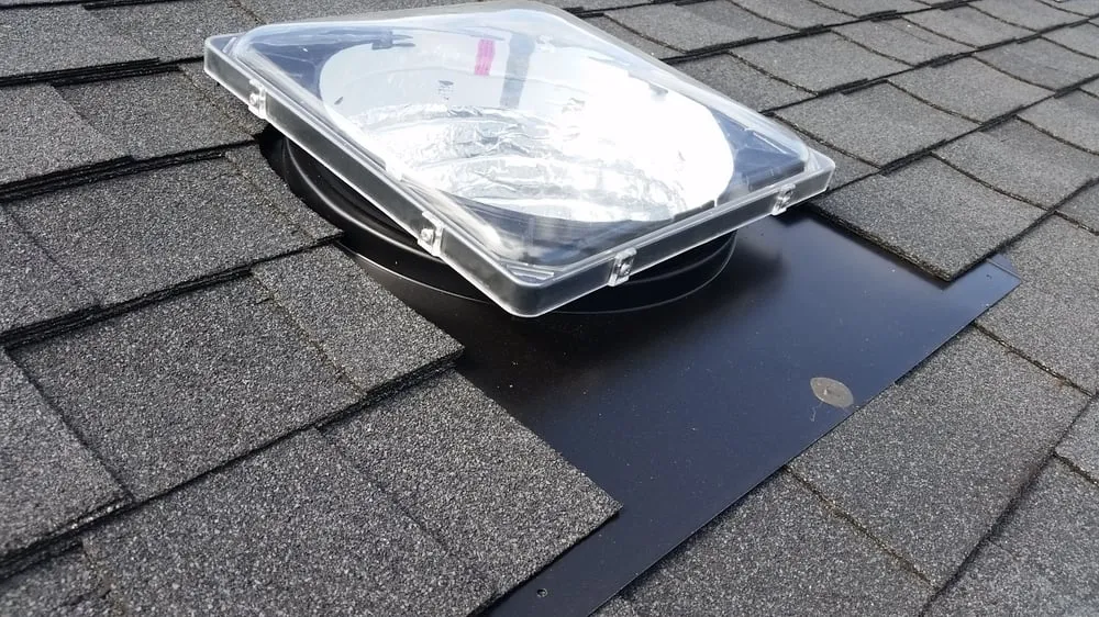 Slide of Hernandez Roofing