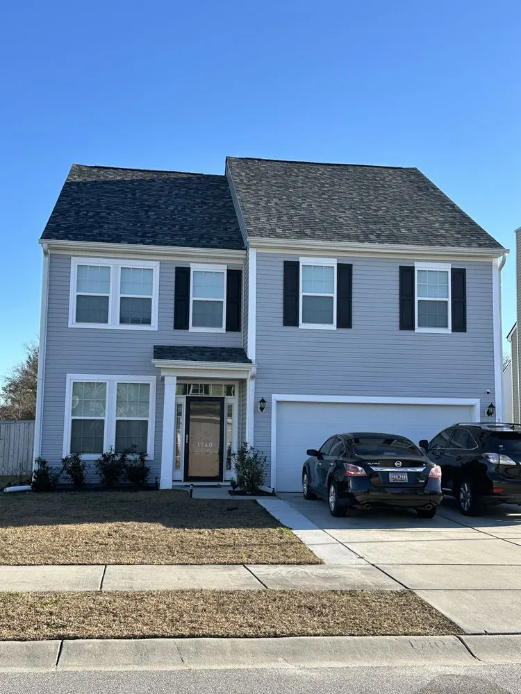 Slide of Hernandez Roofing