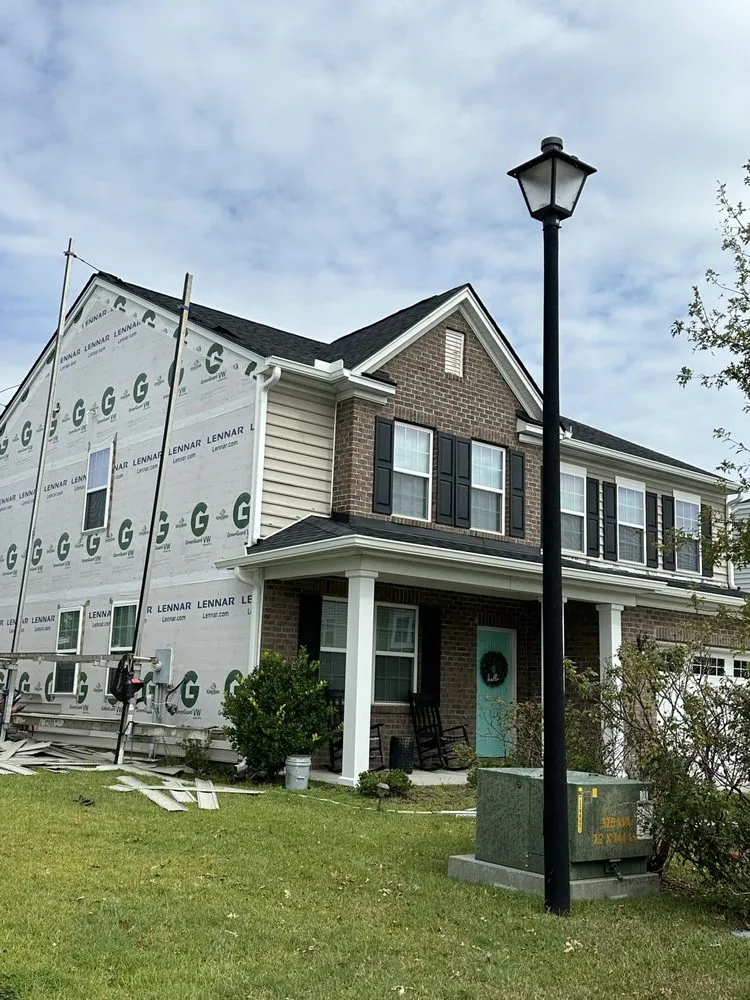 Slide of Hernandez Roofing