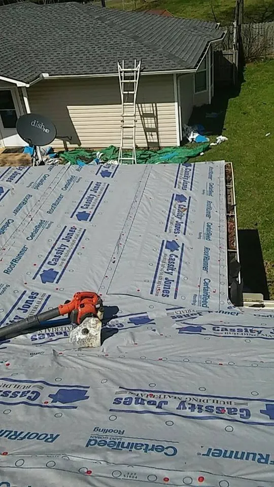 Slide of Hernandez Roofing