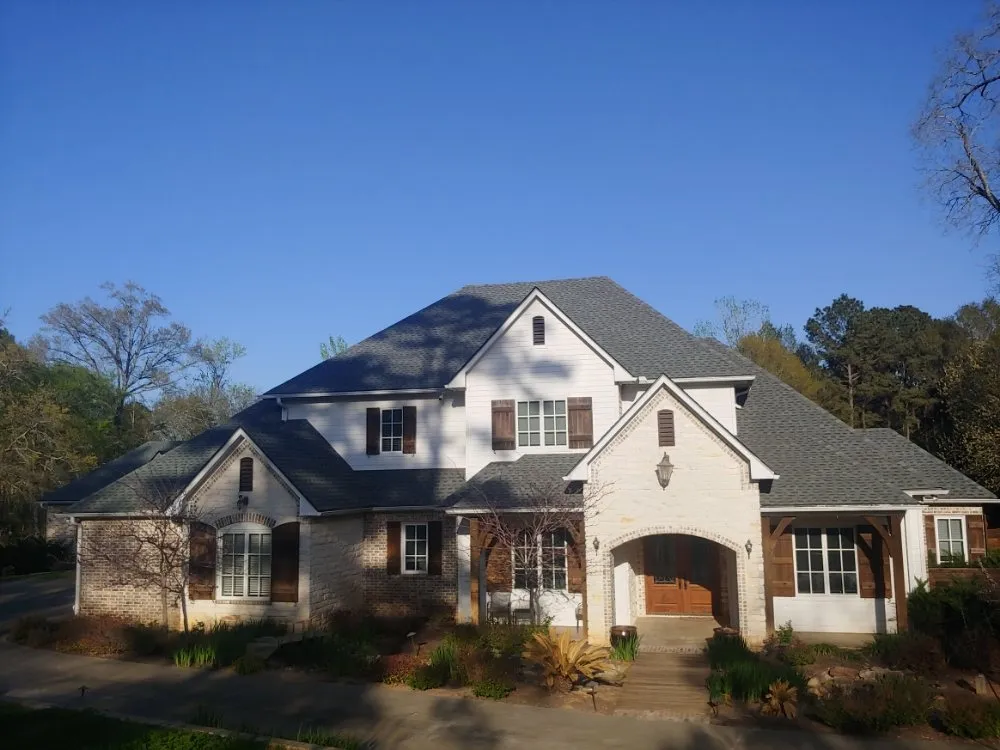 Slide of Hernandez Roofing