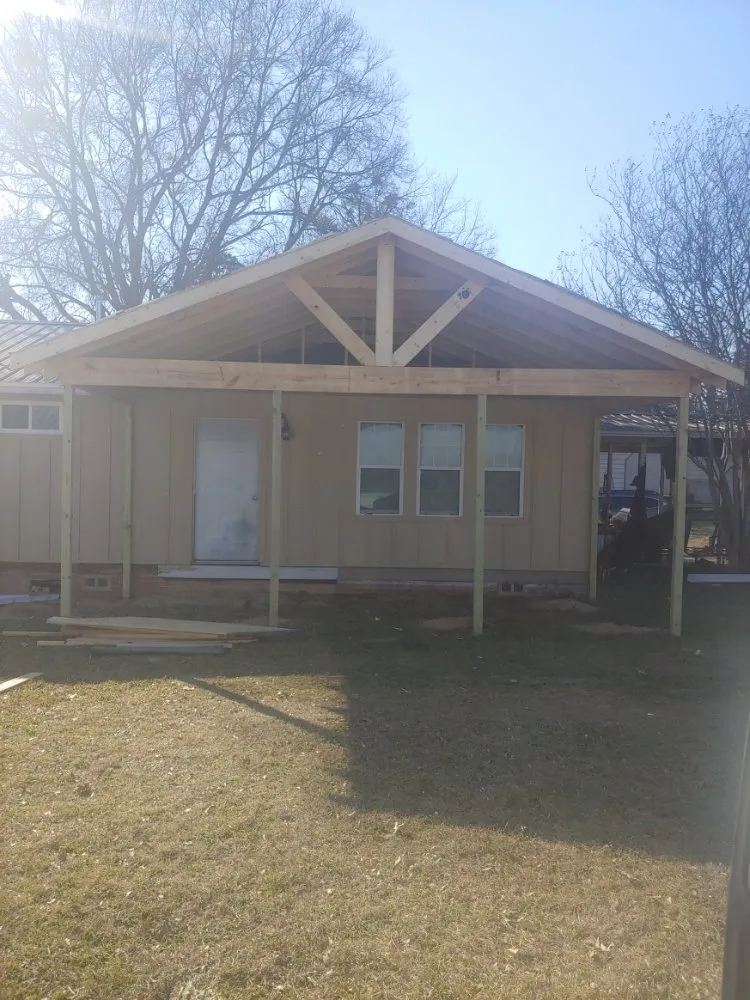 Slide of Hernandez Roofing