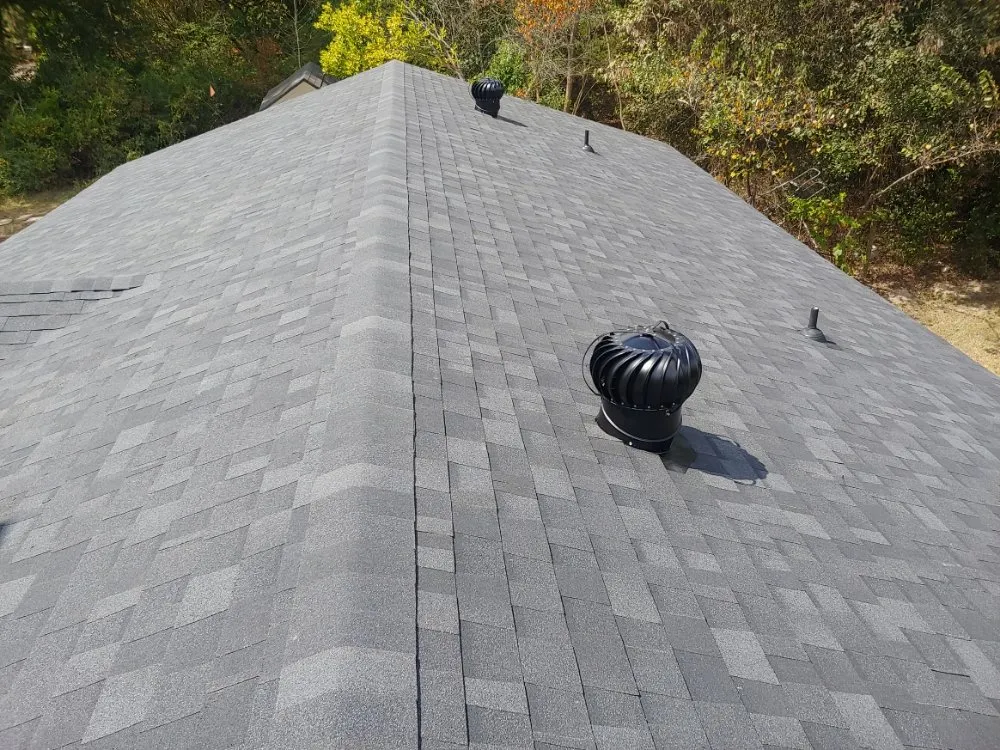 Slide of Hernandez Roofing