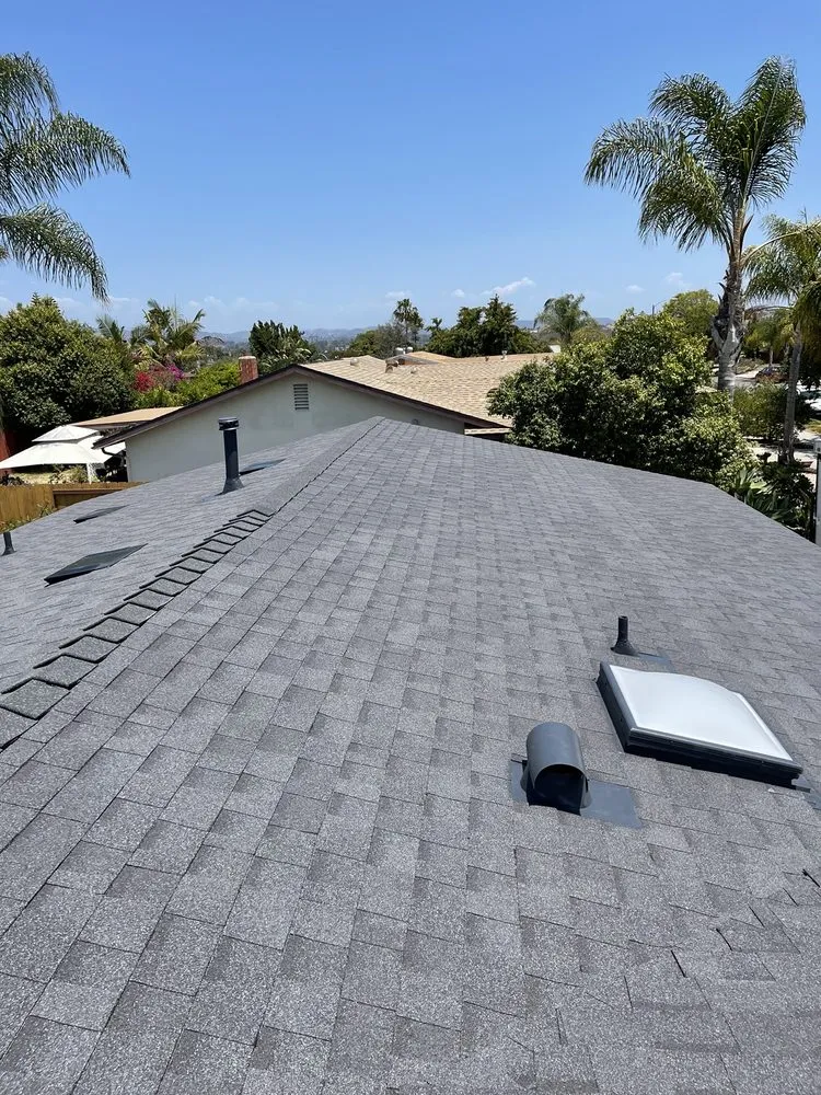 Slide of Hernandez Roofing