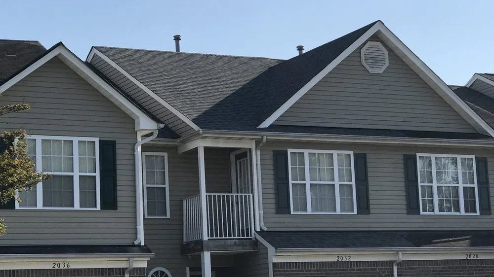 Slide of Hernandez Roofing