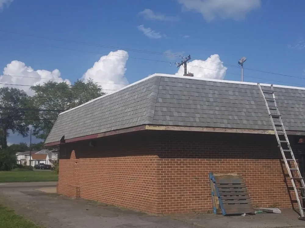 Slide of Hernandez Roofing