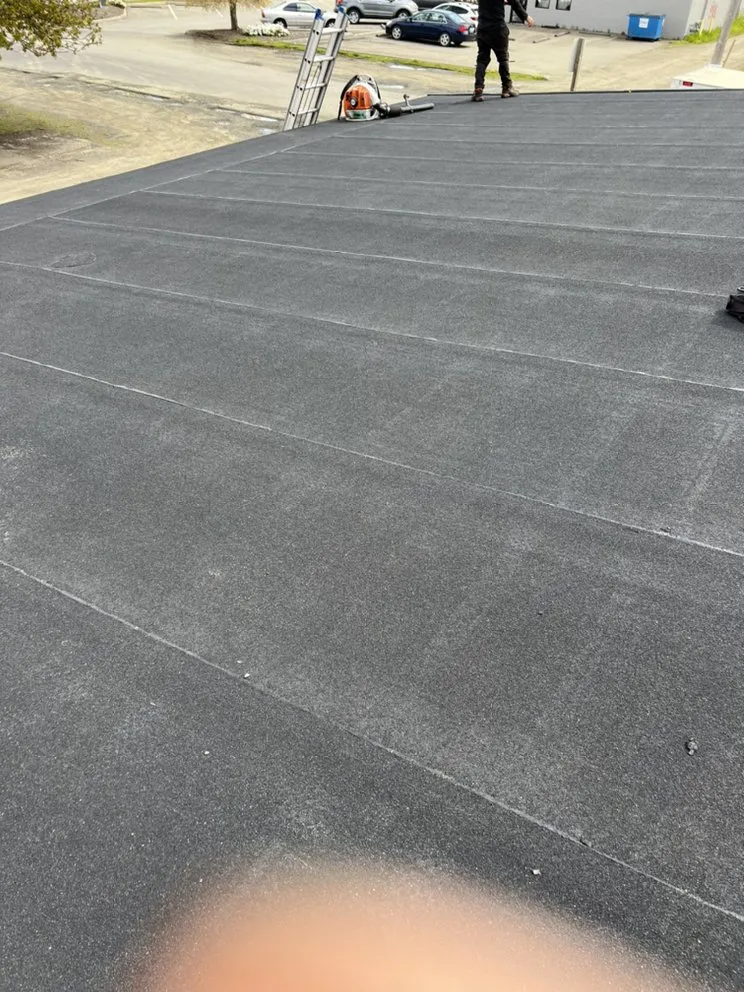 Slide of Hernandez Roofing