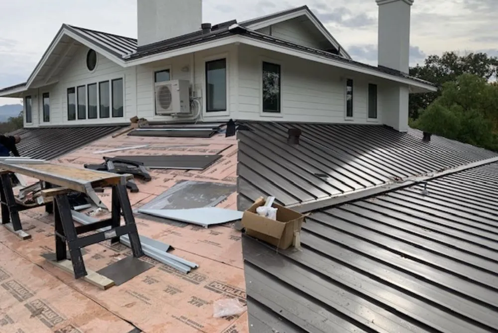 Slide of Hernandez Roofing