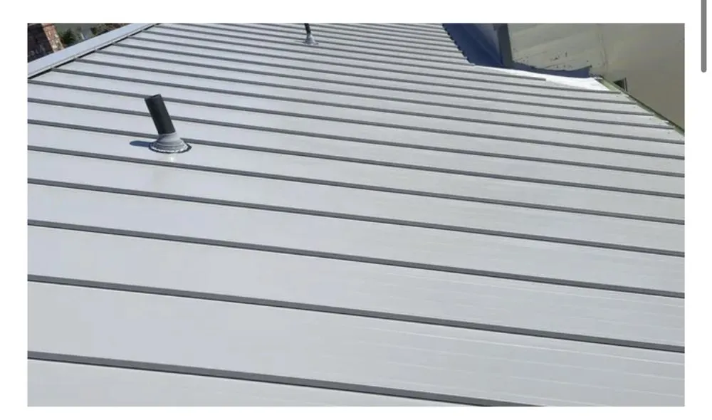 Slide of Hernandez Roofing