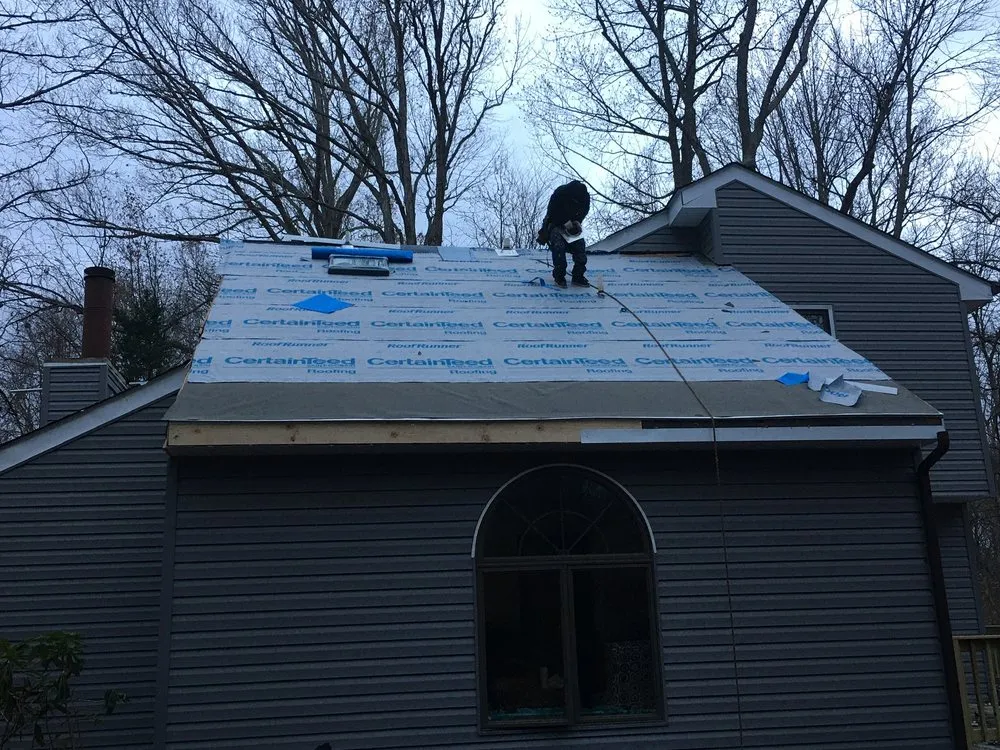 Slide of Hernandez Roofing