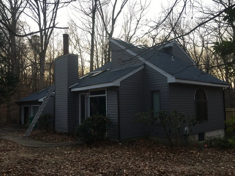 Slide of Hernandez Roofing