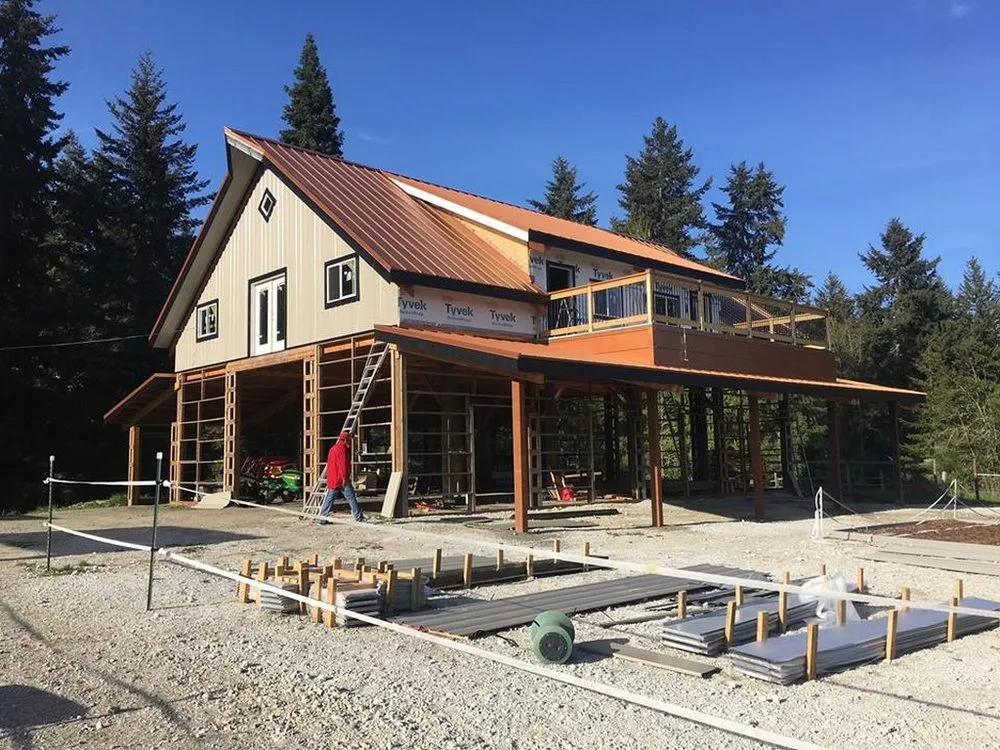 Slide of Hernandez Roofing