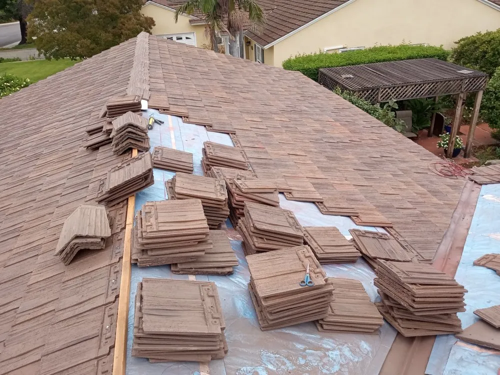 Slide of Hernandez Roofing