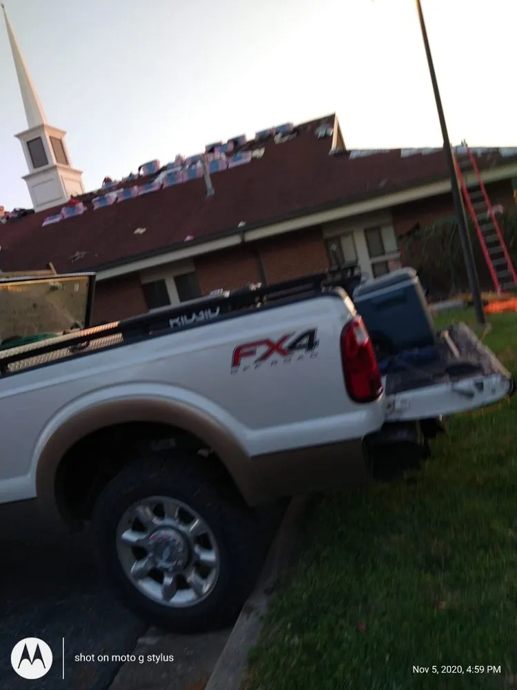 Slide of Hernandez Roofing