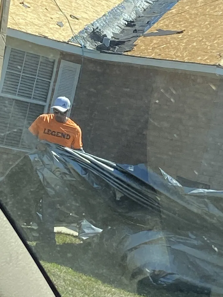 Slide of Hernandez Roofing