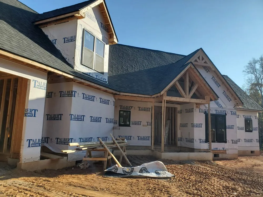 Slide of Hernandezz Roofing