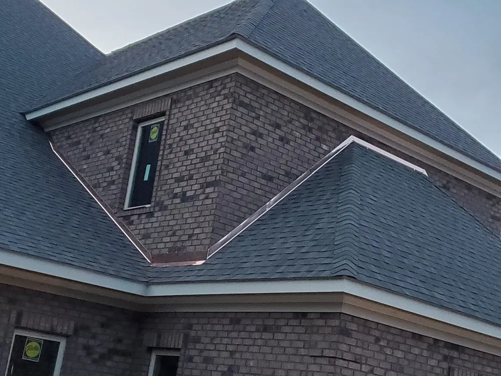 Slide of Hernandezz Roofing