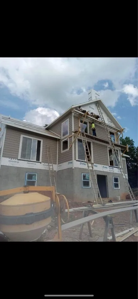 Slide of Hernández Construction