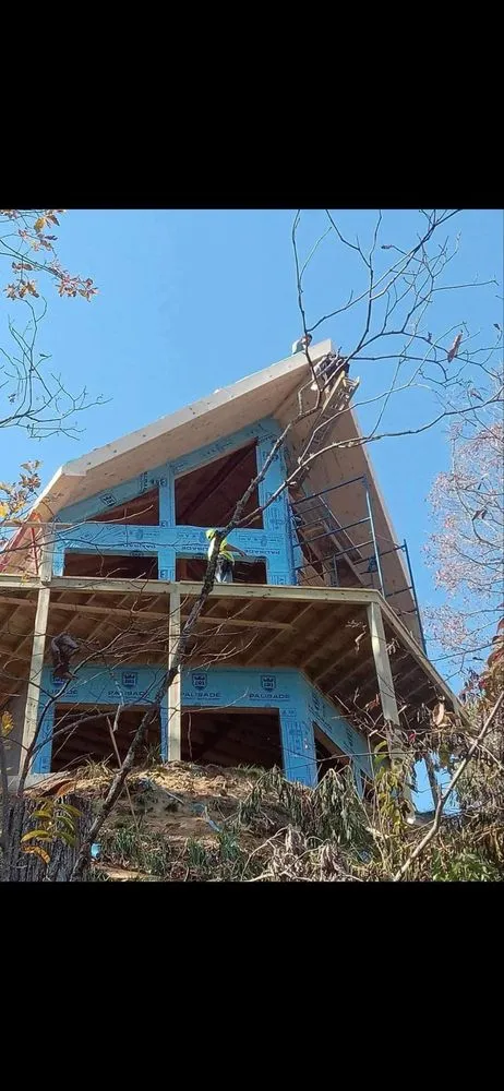 Slide of Hernández Construction