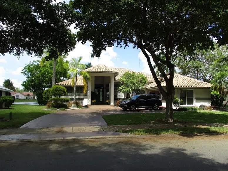 Slide of Heron Bay Roofing