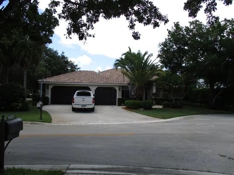 Slide of Heron Bay Roofing