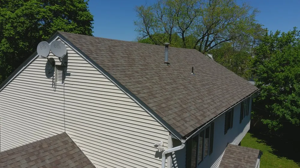 Slide of Herts Roofing & Construction